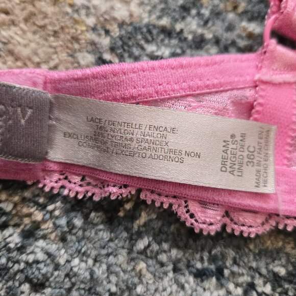 Victoria's Secret Lace T-Shirt Bra - Picture 6 of 6